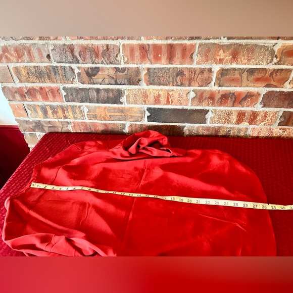 Calvin Klein Red Button Up Top with Rollup Sleeves Women’s Size:Medium NWOT - Picture 5 of 6